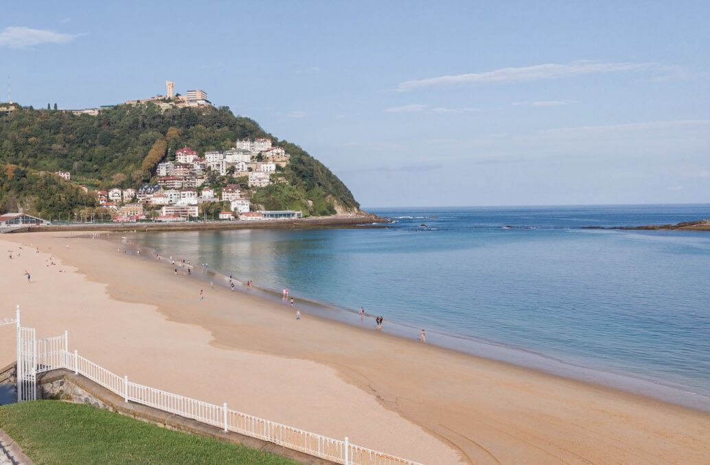 Feelfree Stays Antiguo, San Sebastián, Playa de Ondarreta.