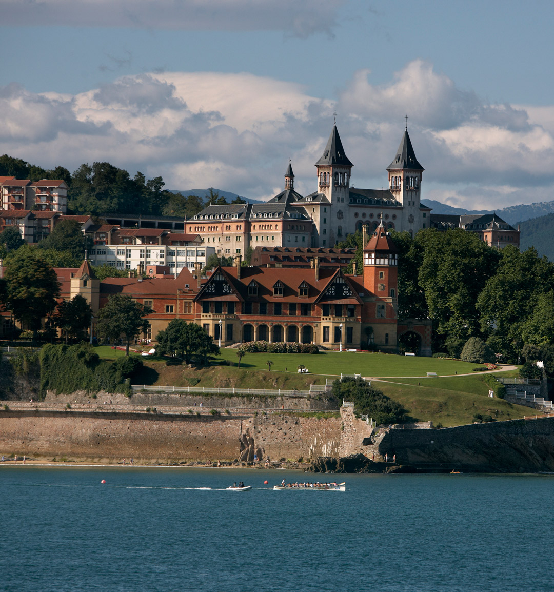 Palacio de Miramar. , uno de los lugares de interés de San Sebastián próximo a FeelFree STAYS Antiguo.